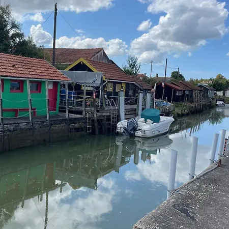 In A Calm And Relaxing Setting With Heated Swimming Pool And Jacuzzi 3*