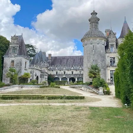 Maison d'hôtes In A Calm And Relaxing Setting With Heated Swimming Pool And Jacuzzi 3*