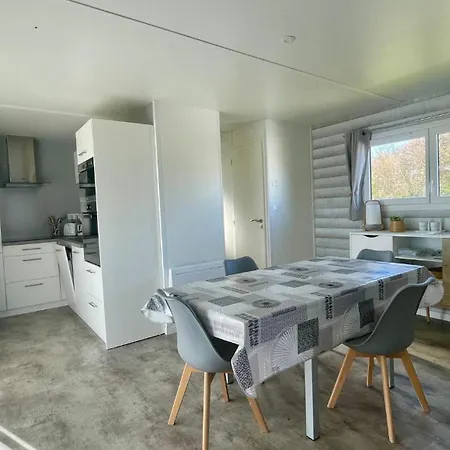 Maison d'hôtes In A Calm And Relaxing Setting With Heated Swimming Pool And Jacuzzi