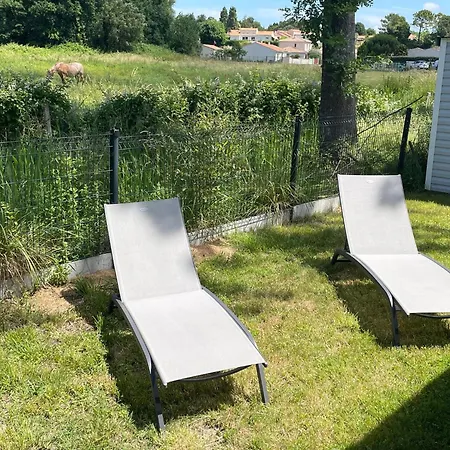 Guest house In A Calm And Relaxing Setting With Heated Swimming Pool And Jacuzzi 4*