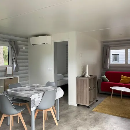 In A Calm And Relaxing Setting With Heated Swimming Pool And Jacuzzi 3*