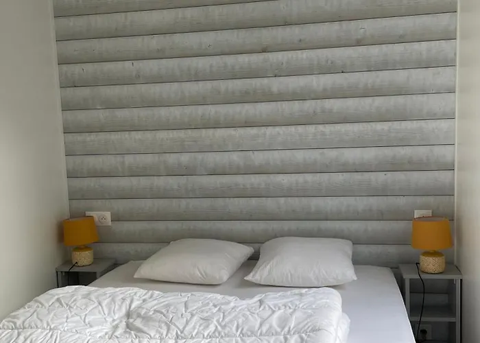 In A Calm And Relaxing Setting With Heated Swimming Pool And Jacuzzi Guest house 3*