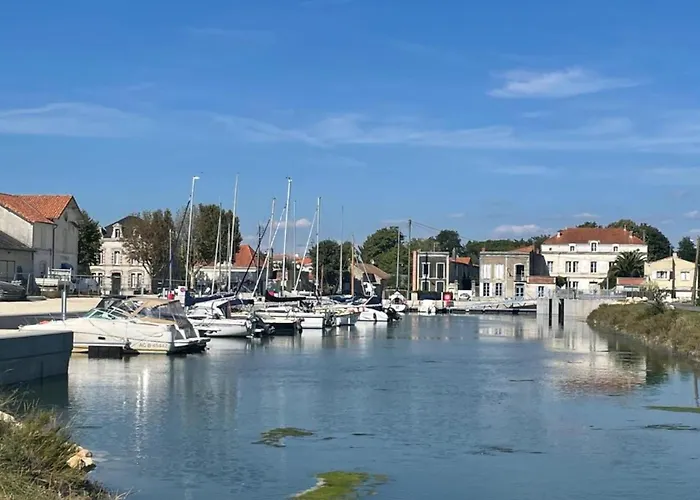 Gasthof In A Calm And Relaxing Setting With Heated Swimming Pool And Jacuzzi 3*